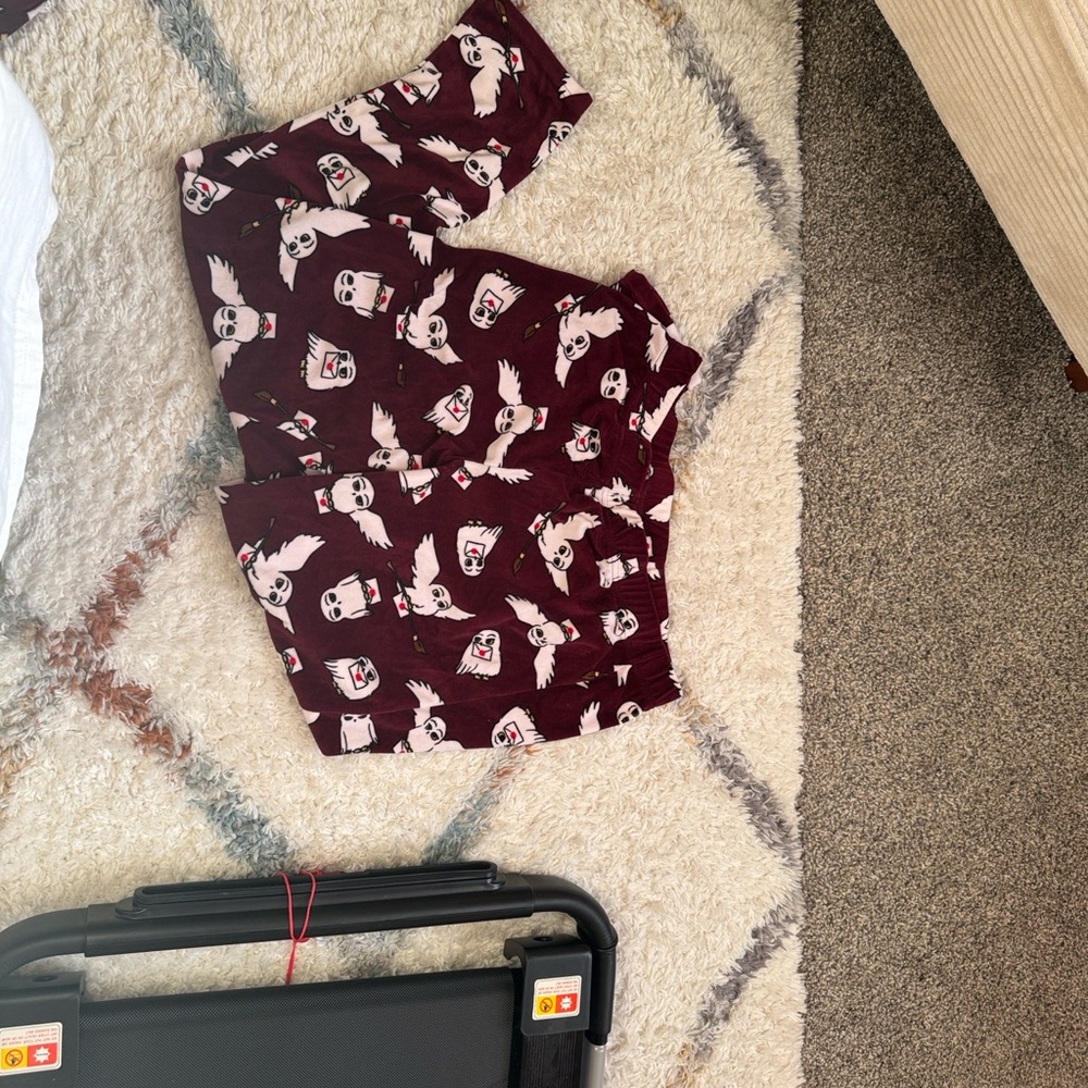 Women's Maroon Pajama Set with White Print - Picture 4 of 5